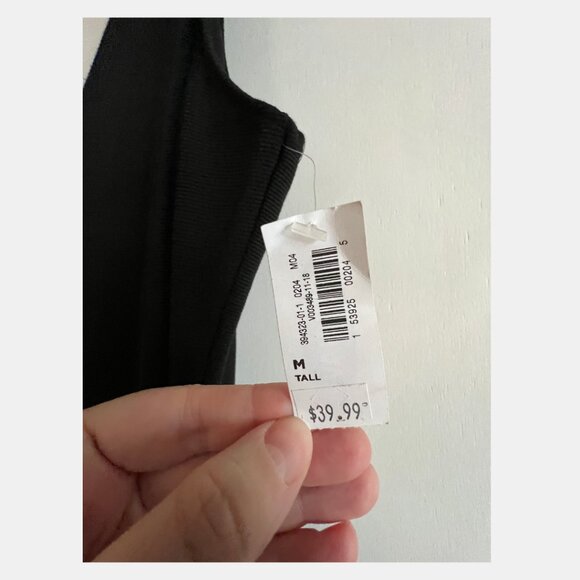 OLD NAVY - Sleeveless V-Neck Wide-Leg Jumpsuit - Picture 7 of 11